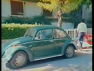 Ненасытная гречанка изменяет мужу с двумя кавалерами, которые проникают во все её дырочки 8