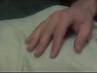 Старик увидел как мужик запустил руку знаменитости в трусики и подрочил на зрелище мастурбации 5