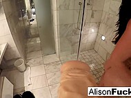 Сисястая цыпочка Alison Tyler не может расстаться с резиновым членом и ебет себя им повсюду в видео от первого лица 6