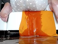 Несколько раз лизнув жопу девки в розовых чулках, парень занялся с ней любовью до окончания внутрь 5