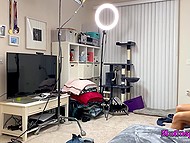 Блондинку бесцеремонно снимают на скрытую камеру, пока она занимается сексом с молодым человеком 10