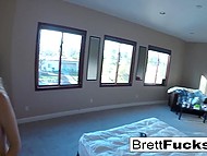 Nympho cums with self-fingering on washbasin and immediately washes the moist vagina 10