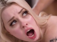 Loving husband pleases his cute wife with cunnilingus and good sex after work 7
