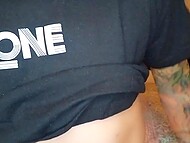 The man gives a ride to a stranger big-assed blonde and seduces her on anal fucking at his place 9