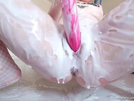 Creamy Spot envelops me in a blanket of artificial creaminess. 11