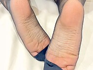 Persian Luxury Girl exposes all her natural beauties to the aroused guy in the bedroom 8