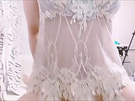 Romantic sex ends with leaking creampie for amateur Asian hottie 7