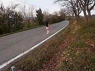 Amateur Italian couple wants to have a fuck so much that does it in public during quarantine 5