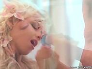 Luscious blonde girlfriend Mia Julia learns how to suck a cock 11