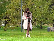 Jeny Smith showed her nude pussy through pantyhose in public park 8