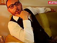 Lustful Serbian lass Haley Hill and her lover copulate in front of the kinky therapist 11