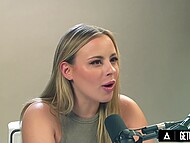 Anna Claire Clouds' intimate solo session, captured up close for your pleasure 4