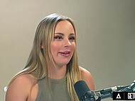 Anna Claire Clouds' intimate solo session, captured up close for your pleasure 5