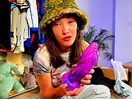 Cheekymz reveals her excitement over unboxing and reviewing her new Hi-Smith fuck machine 4