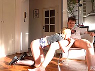 The guy and his hot girlfriend LIs Evans indulge in a gaming-free moment 4