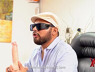 A young Venezuelan woman with ample butt seeks casting for a role in a Peruvian porn movie 8