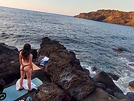 Obedient girlfriend Eliva Love agrees to swallow her man's jizz after blowing him on the cliffs 10