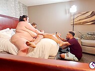 Kinky pleased cuckold witnessed his wife Peyton Thomas' steamy encounter with Dan Ferrari in the hotel room 5