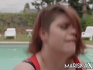 Lucia Love entices the pool boy with her yummy ass and spreads it for anal drilling 10