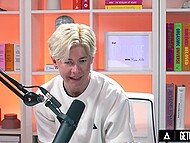 Attractive female Chanel Camryn plays with a Hitachi till reaching an ultimate orgasm 4