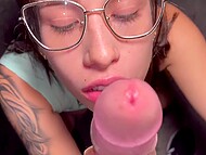 Katty Blake smuggled a hidden anal orgasm in the parking lot of a residential complex in Bucaramanga 5
