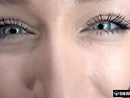 Привязанная к шесту юная шлюха получает пульсирующий член MrBigFatDick и мощную порцию спермы на лицо 10