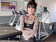 Passionate gym crush Awlivv takes a rest with my cock after the workout 4