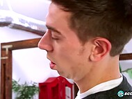 Neighbor guy gets shocked with Roxi's immense melons, and she thanks him with sex for help 4