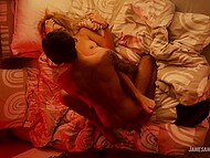 Filmed in secret, That Romantic Couple's most intimate moment blankets the screen 6