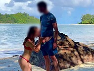 Syrjäisellä rannalla kuuma pari PossiblyNeighbours ikuistettiin rakastellessa