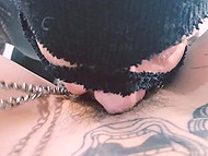 Man has done the wrong thing and cunnilingus is the only way to apologize to the wife 7