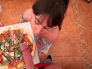 Pamsnusnu stole a kiss from a stranger dude while he delivered her meal 11